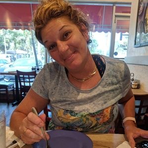 Meet your Posher, Debby